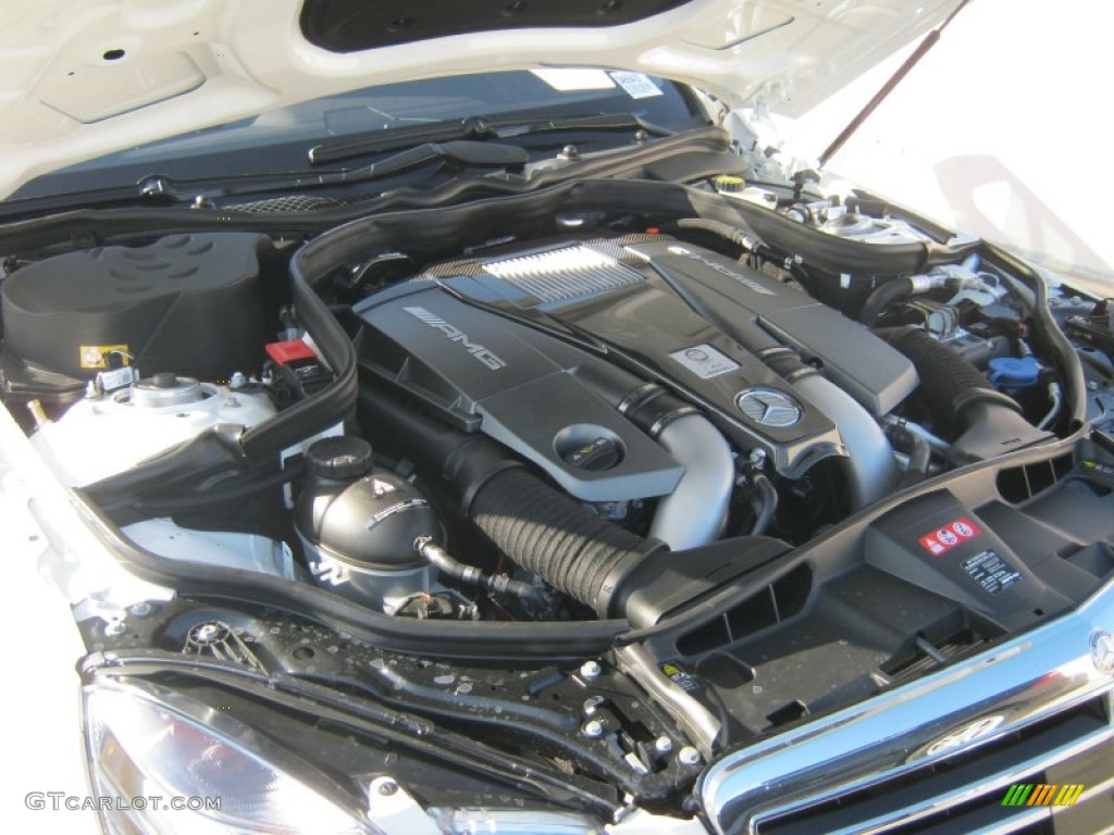 2013 E 63 AMG Wagon - Diamond White Metallic / AMG Black photo #16