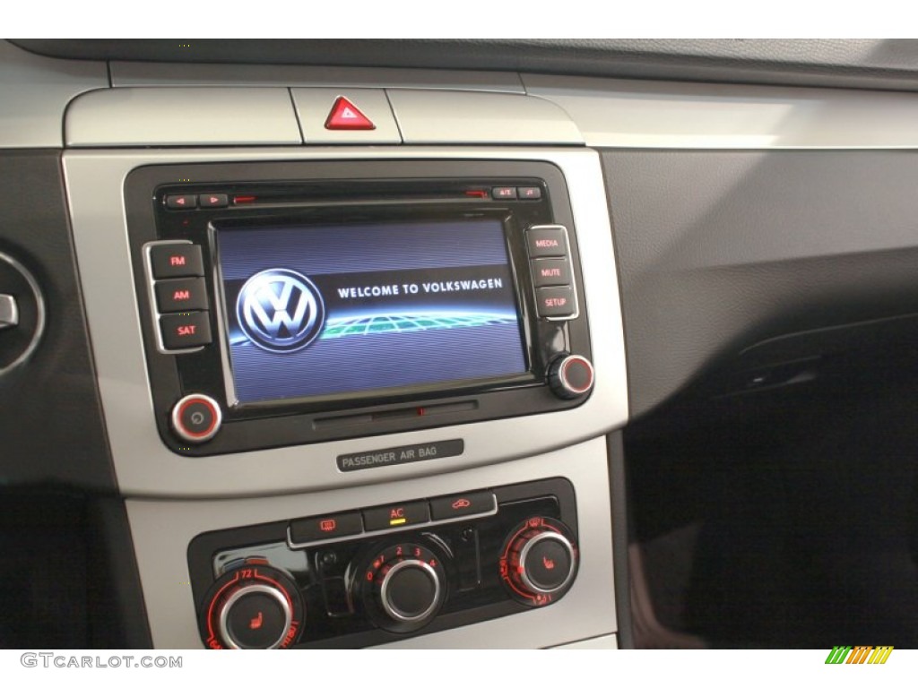 2010 Volkswagen CC Sport Controls Photo #68831880