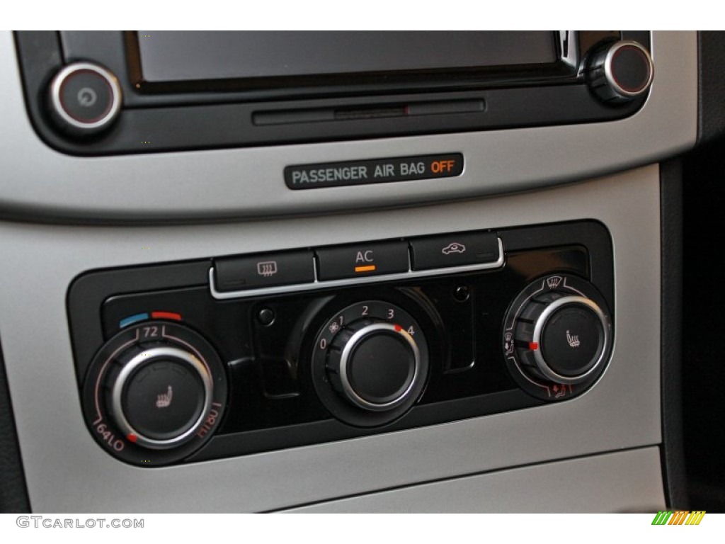 2010 Volkswagen CC Sport Controls Photo #68831889