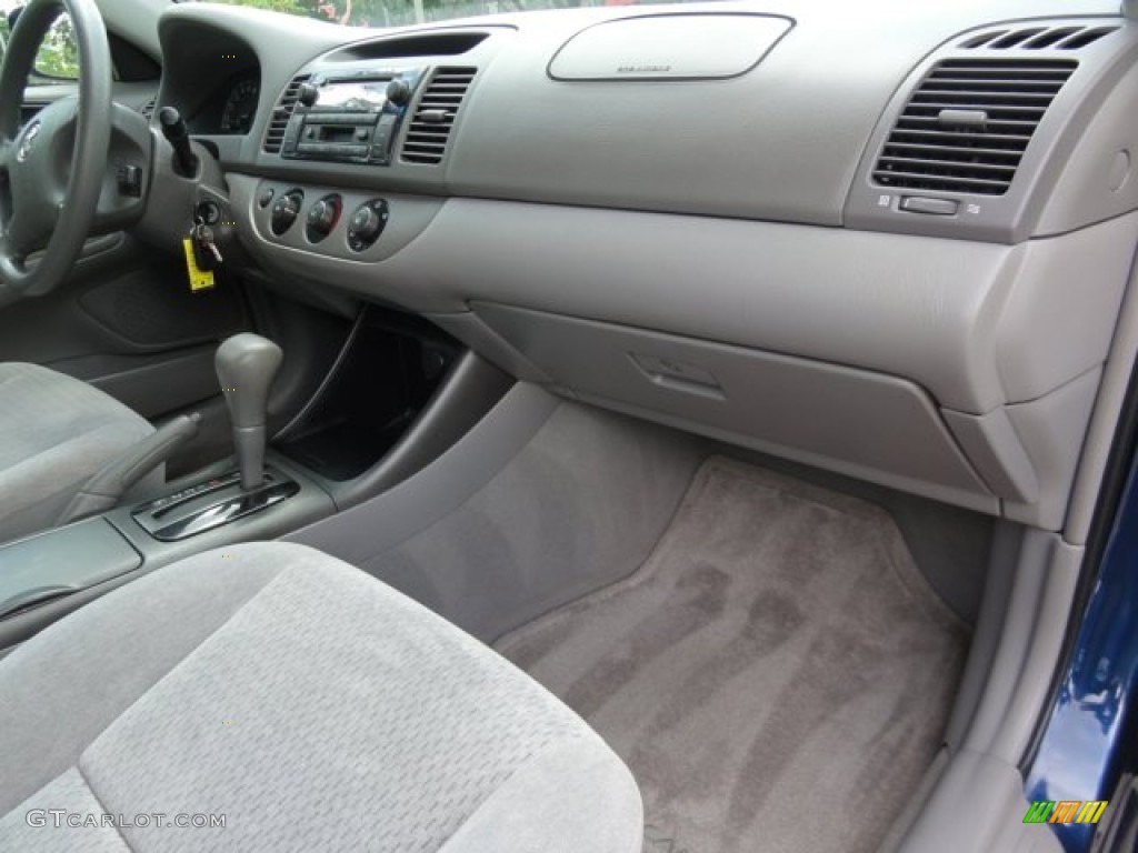 2002 Camry LE - Stratosphere Mica / Stone photo #18