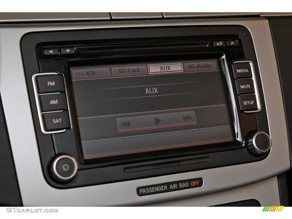 2010 Volkswagen CC Sport Controls Photo #68831925