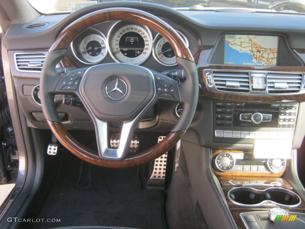 2013 Mercedes-Benz CLS 550 Coupe Black Dashboard Photo #68833104