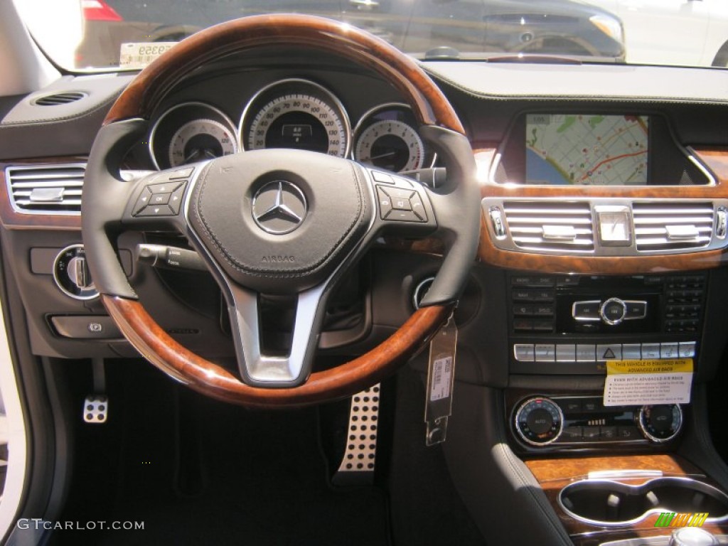 2013 Mercedes-Benz CLS 550 Coupe Black Dashboard Photo #68833191