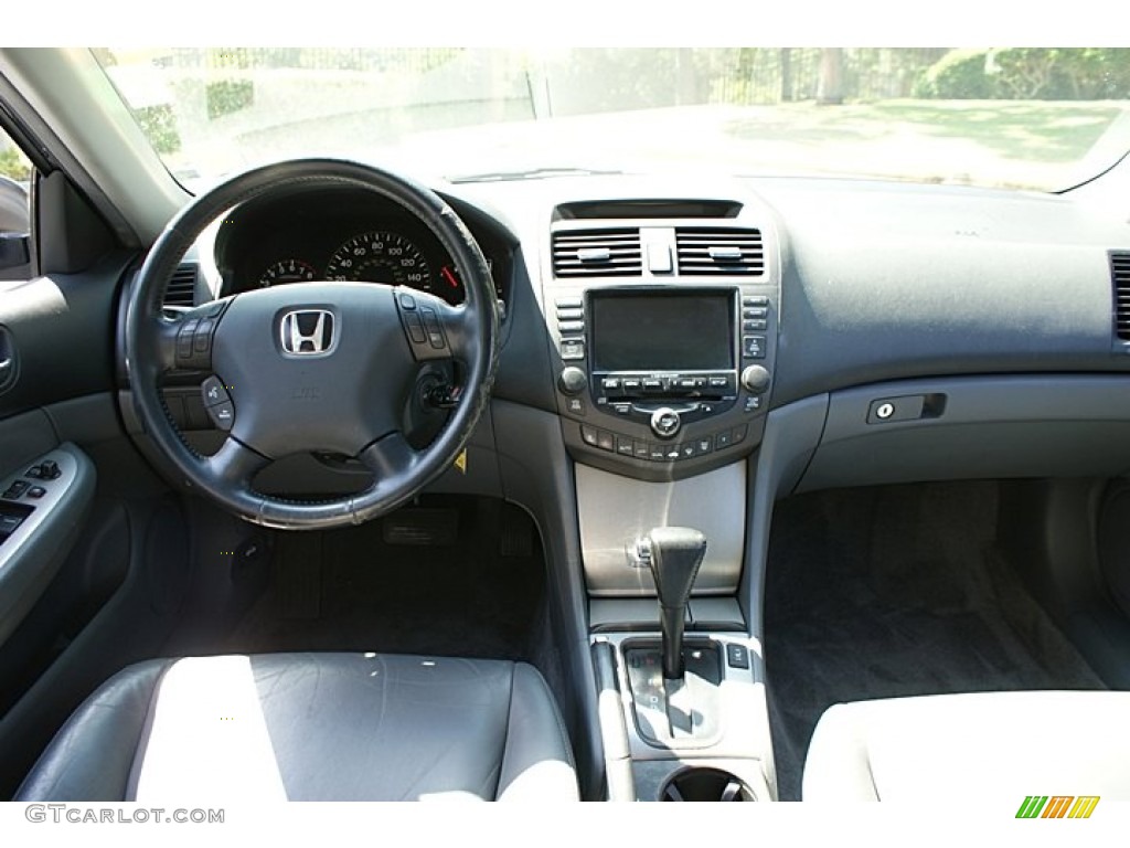 2003 Honda Accord EX Sedan Gray Dashboard Photo #68833224
