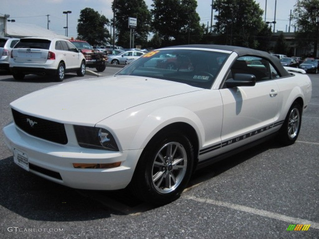2005 Mustang V6 Premium Convertible - Performance White / Red Leather photo #3