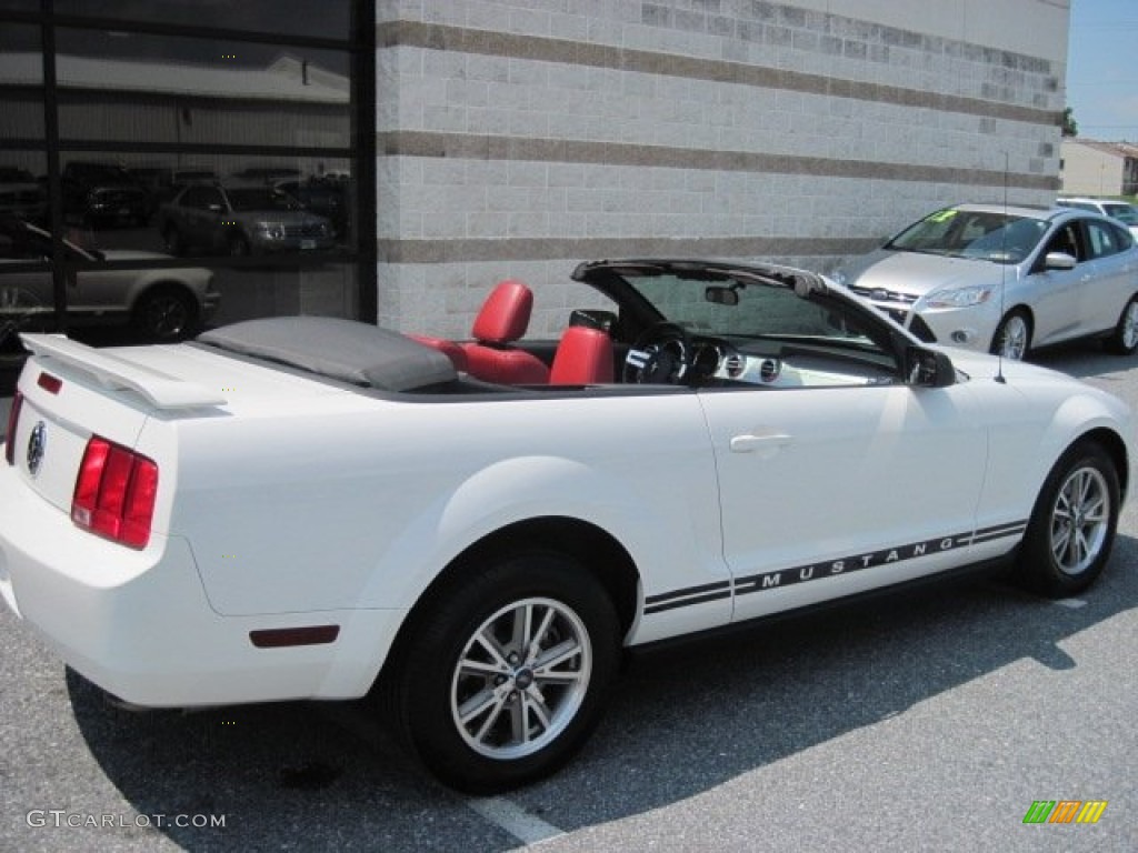 2005 Mustang V6 Premium Convertible - Performance White / Red Leather photo #13