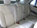 Arctic White - ML 350 4Matic Photo No. 16