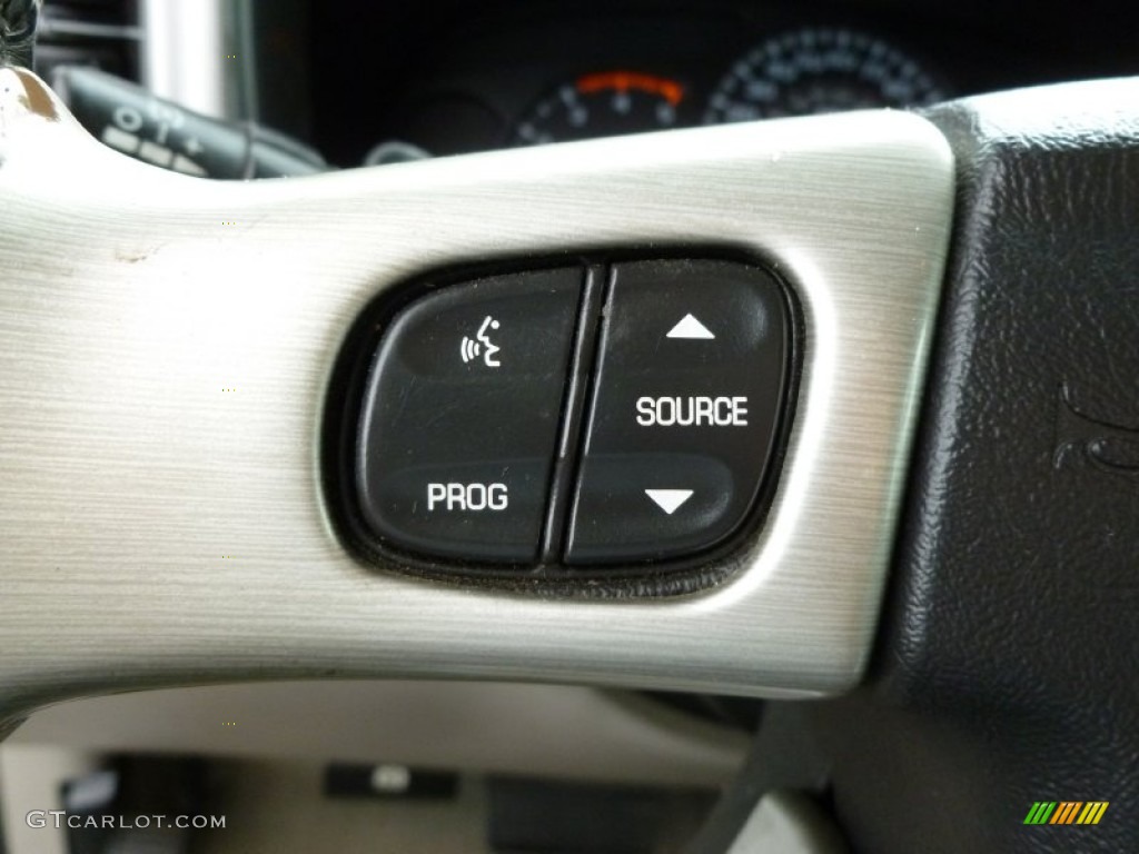 2005 GMC Sierra 3500 SLT Crew Cab 4x4 Dually Controls Photo #68835331