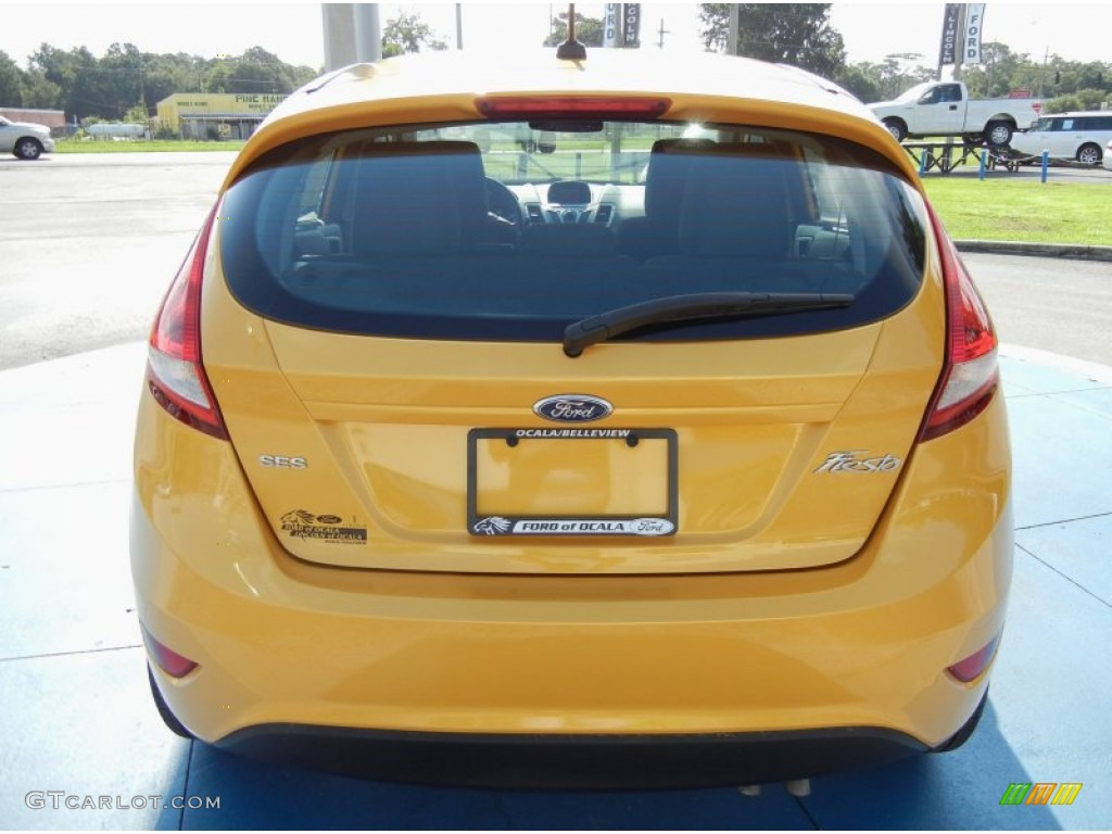 2011 Fiesta SES Hatchback - Yellow Blaze Metallic Tri-Coat / Charcoal Black/Blue Cloth photo #4