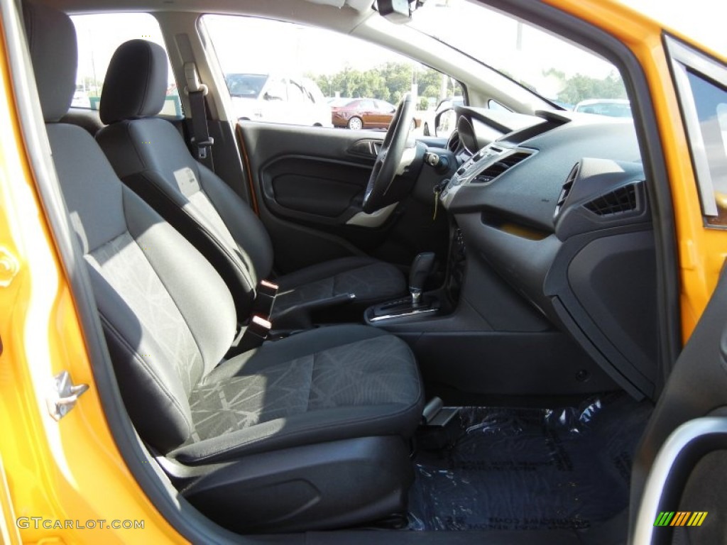 2011 Fiesta SES Hatchback - Yellow Blaze Metallic Tri-Coat / Charcoal Black/Blue Cloth photo #17