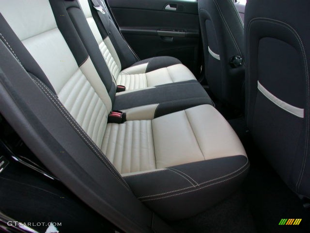 2011 Volvo S40 T5 R-Design Rear Seat Photos