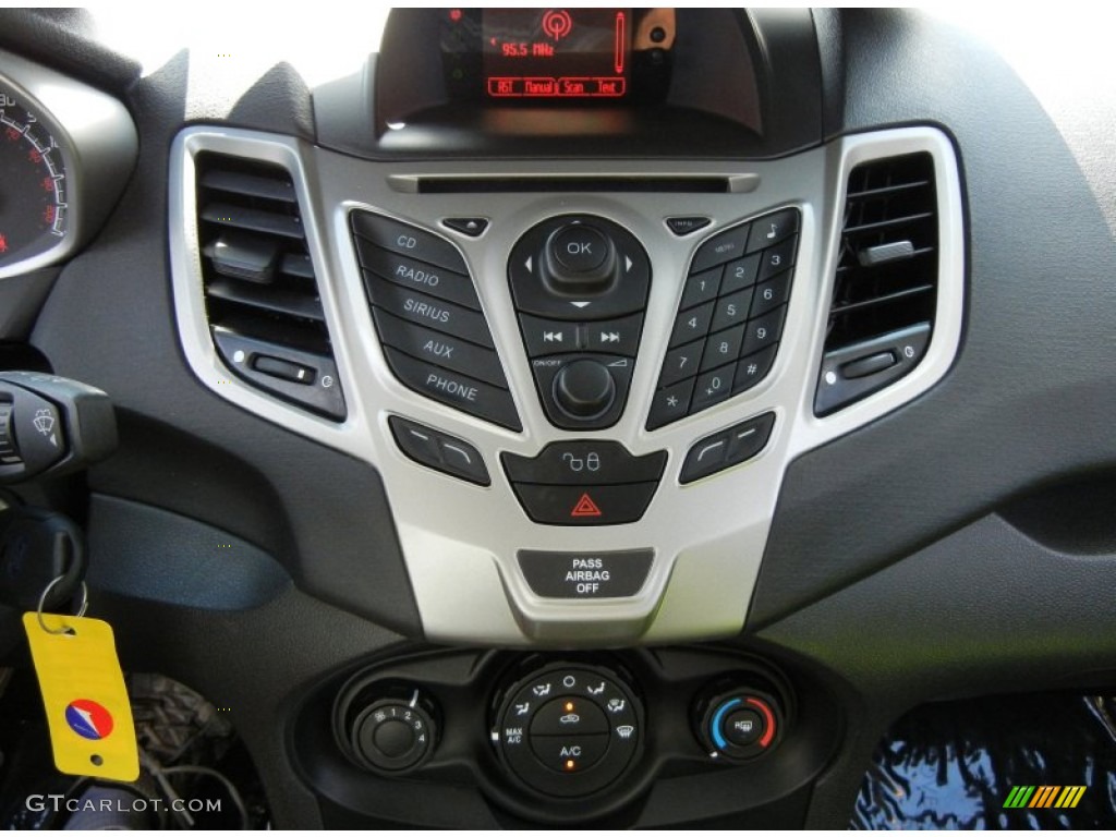 2011 Fiesta SES Hatchback - Yellow Blaze Metallic Tri-Coat / Charcoal Black/Blue Cloth photo #22