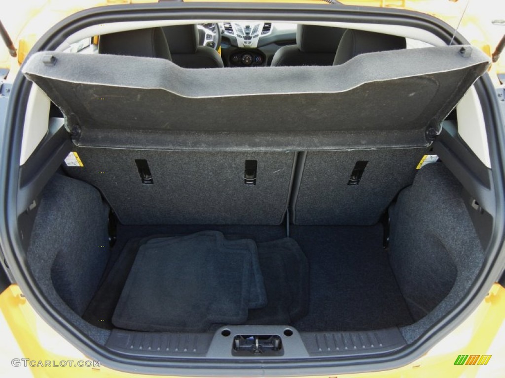 2011 Ford Fiesta SES Hatchback Trunk Photo #68836895