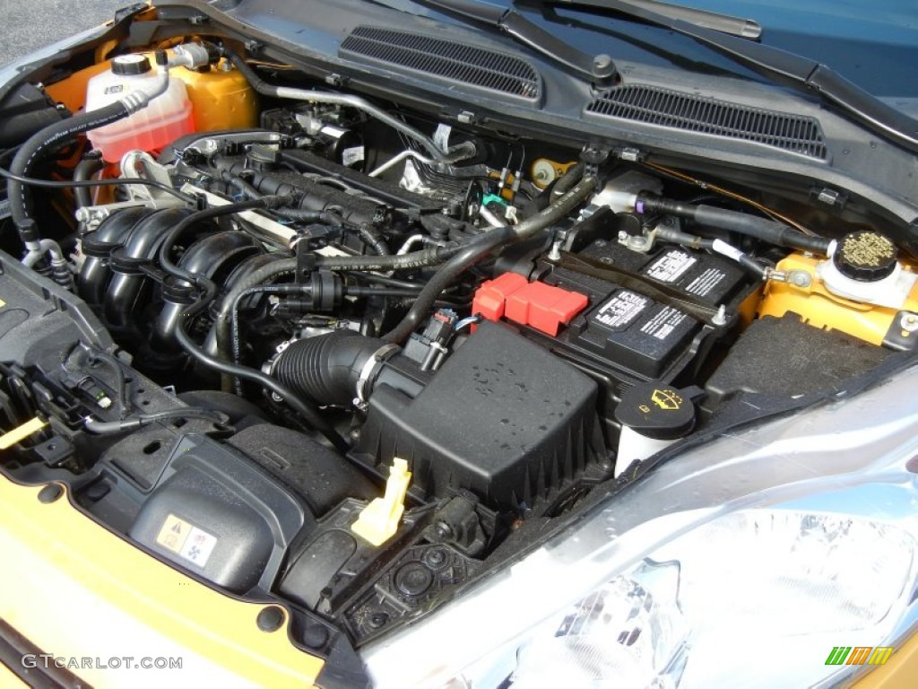 2011 Fiesta SES Hatchback - Yellow Blaze Metallic Tri-Coat / Charcoal Black/Blue Cloth photo #26