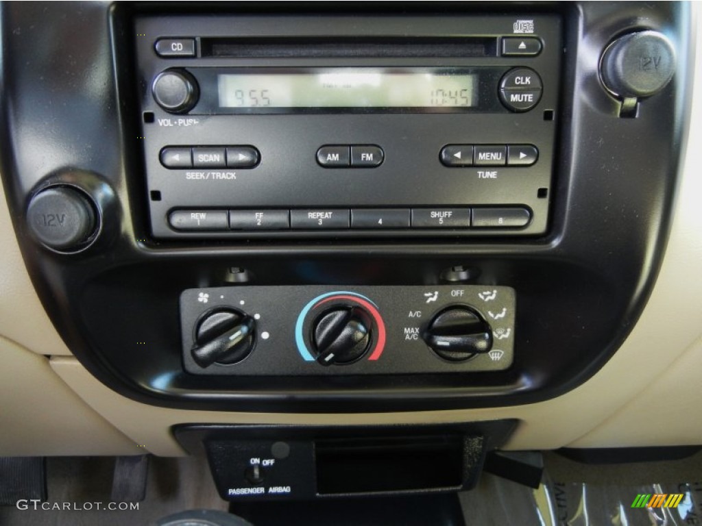 2005 Ford Ranger XLT Regular Cab Controls Photo #68838213