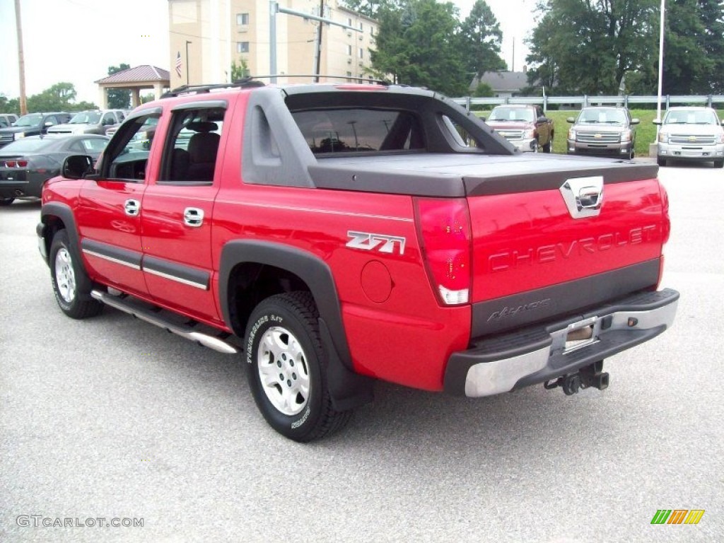 2004 Avalanche 1500 Z71 4x4 - Victory Red / Dark Charcoal photo #2