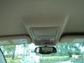 2009 Polar White Saturn VUE XR V6  photo #27