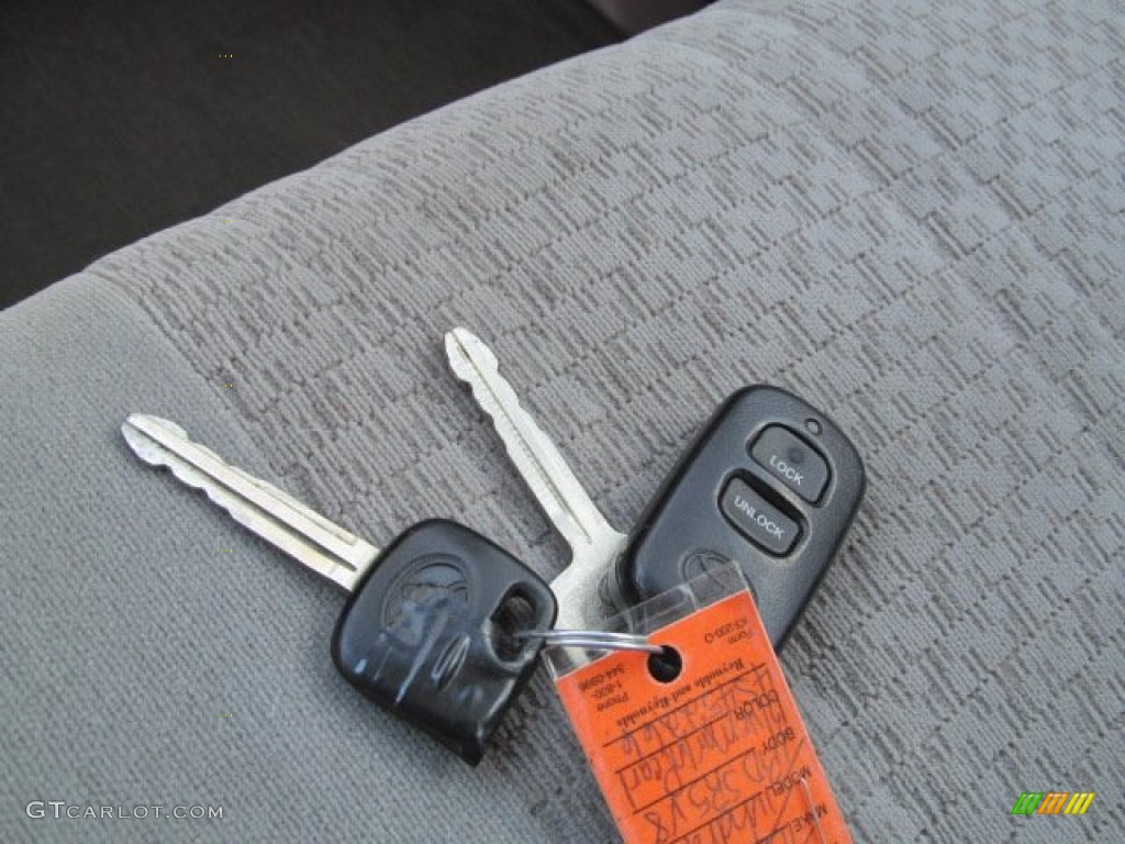 2004 Toyota Tundra SR5 TRD Access Cab 4x4 Keys Photo #68841699