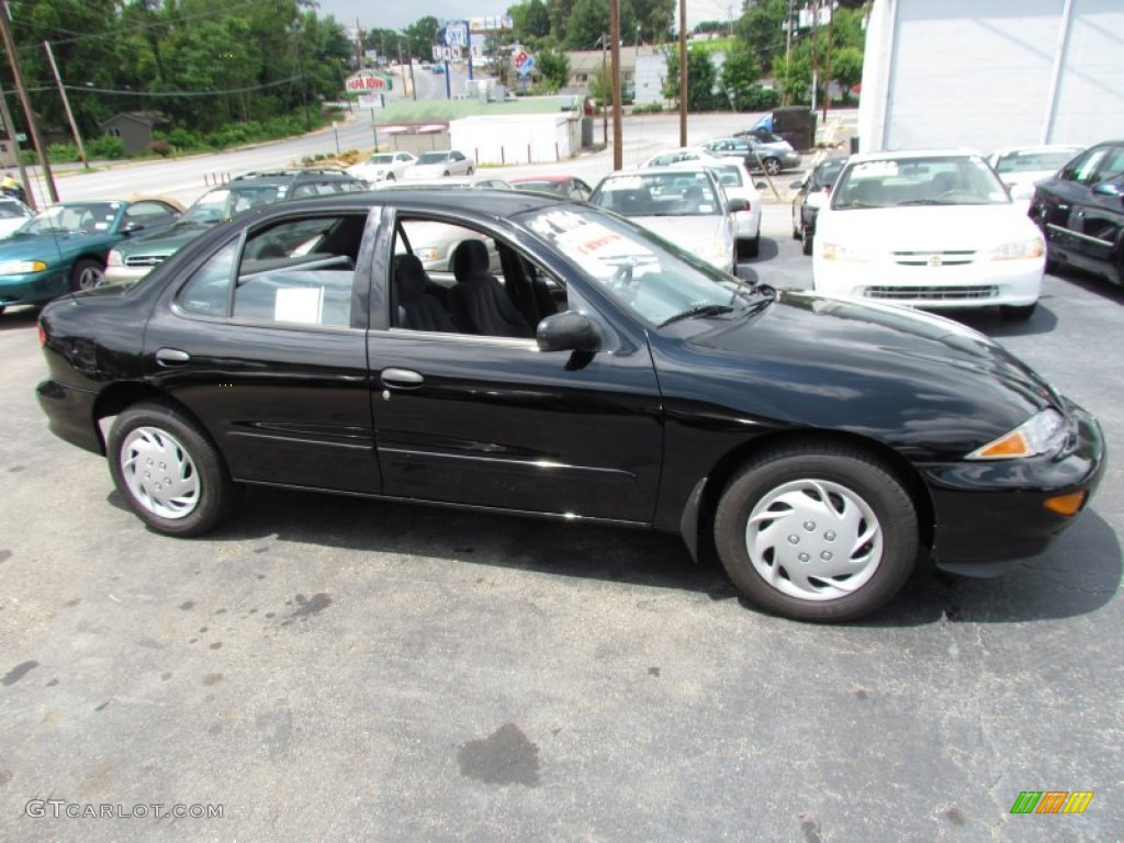 1999 Cavalier LS Sedan - Black / Medium Gray photo #2