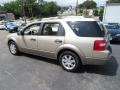 2005 Pueblo Gold Metallic Ford Freestyle SE  photo #7