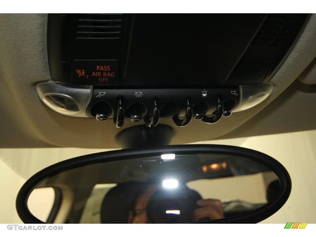 2012 Cooper S Countryman - Pure Red / Carbon Black photo #13
