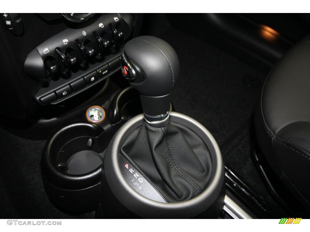 2012 Cooper S Countryman - Pure Red / Carbon Black photo #17