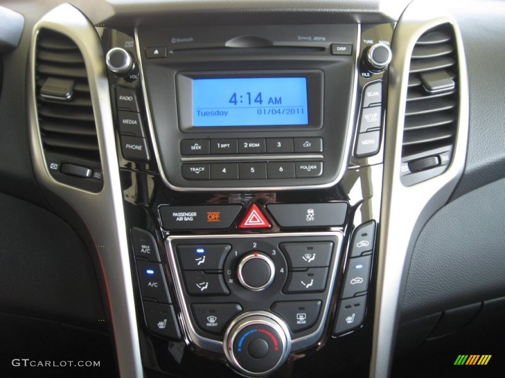 2013 Elantra GT - Shimmering Air Silver / Black photo #25