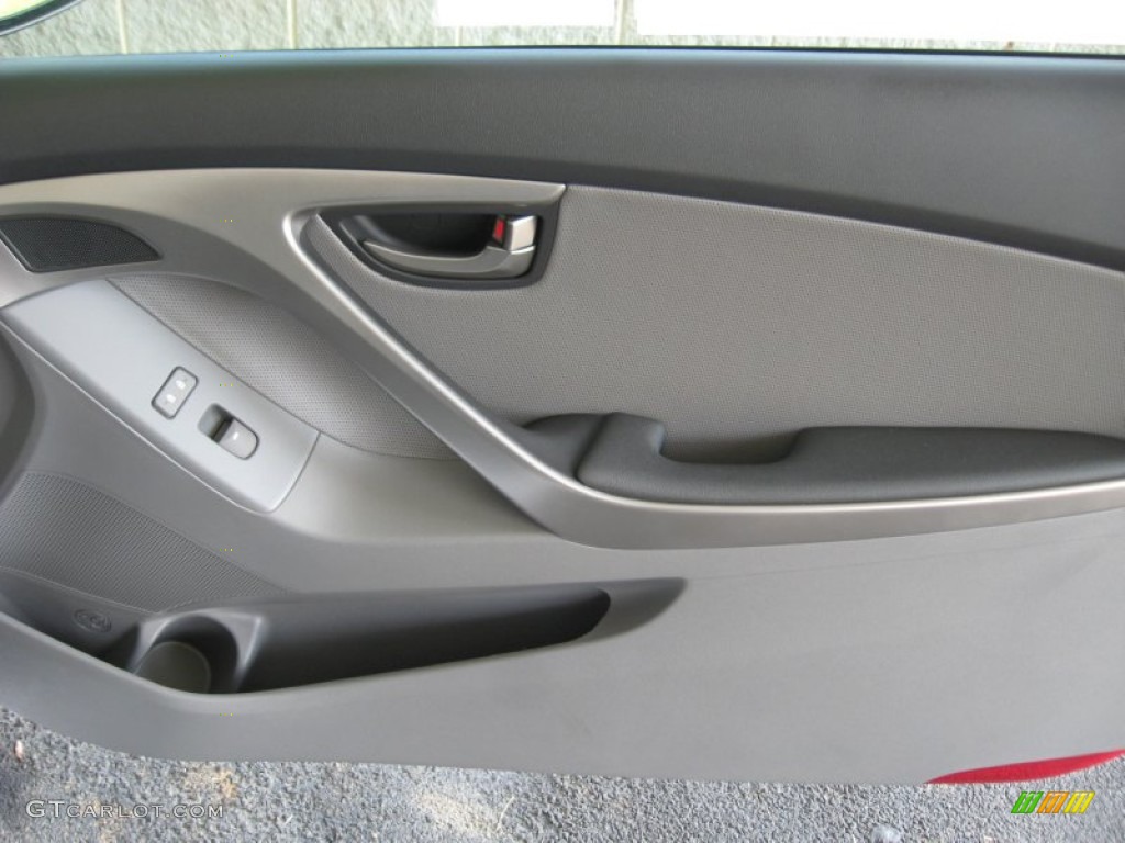 2013 Hyundai Elantra Coupe SE Gray Door Panel Photo #68846021