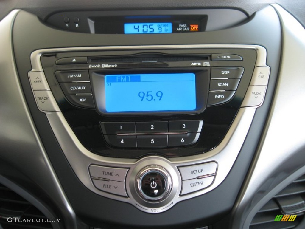 2013 Hyundai Elantra Coupe SE Controls Photo #68846047