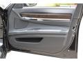 Jet Black - 7 Series 740i Sedan Photo No. 25