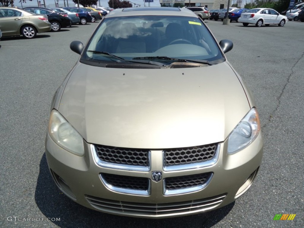 Light Almond Pearl Metallic 2004 Dodge Stratus SXT Sedan Exterior Photo #68852484