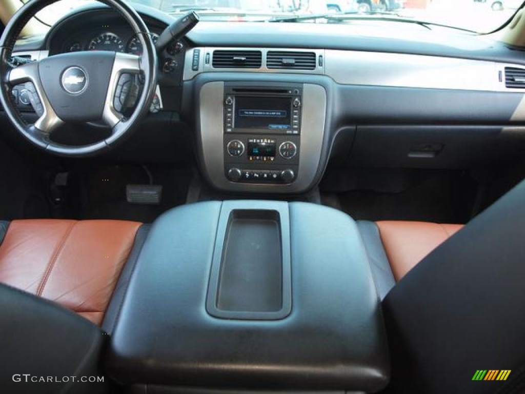 2007 Chevrolet Suburban 1500 Z71 4x4 Morroco Brown/Ebony Dashboard Photo #68852913