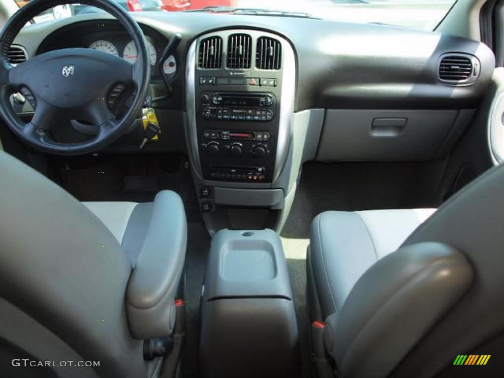 2006 Dodge Grand Caravan SXT Medium Slate Gray Dashboard Photo #68853219