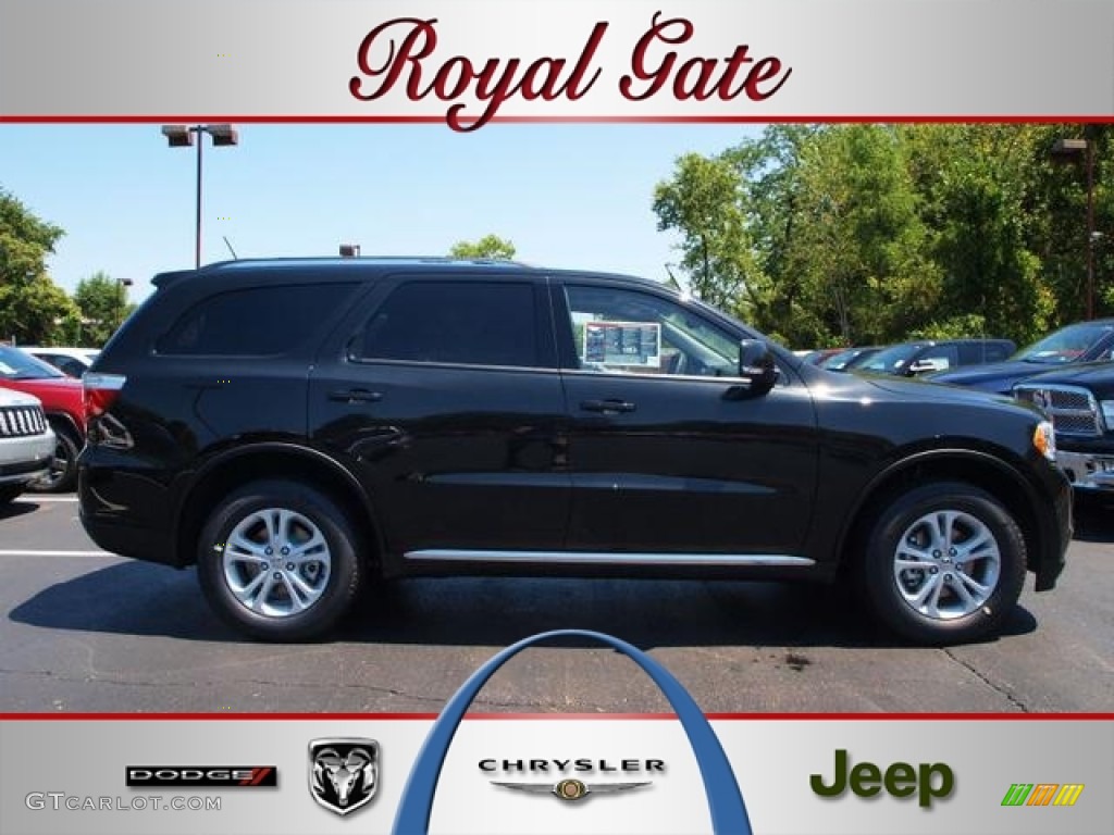 Brilliant Black Crystal Pearl Dodge Durango