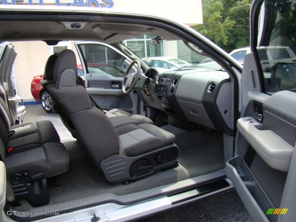 2005 F150 XLT SuperCab - Silver Metallic / Medium Flint Grey photo #11
