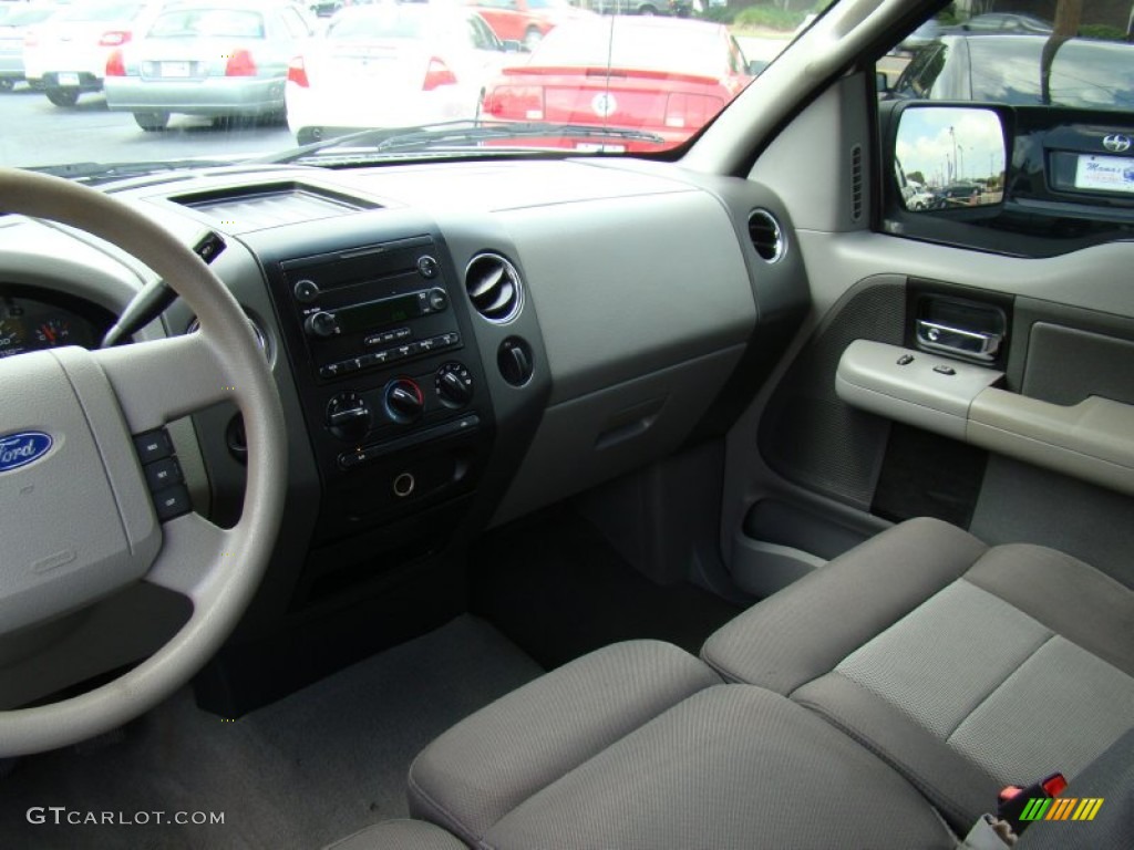 2005 F150 XLT SuperCab - Silver Metallic / Medium Flint Grey photo #15