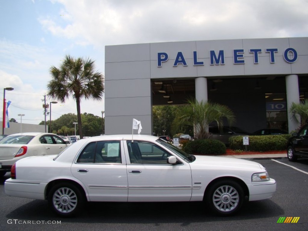 2010 Grand Marquis LS Ultimate Edition - Vibrant White / Medium Light Stone photo #1