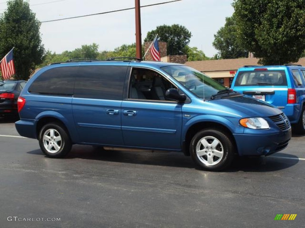 2006 Grand Caravan SXT - Atlantic Blue Pearl / Medium Slate Gray photo #2