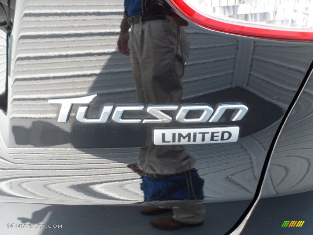 2011 Tucson Limited - Ash Black / Black photo #16