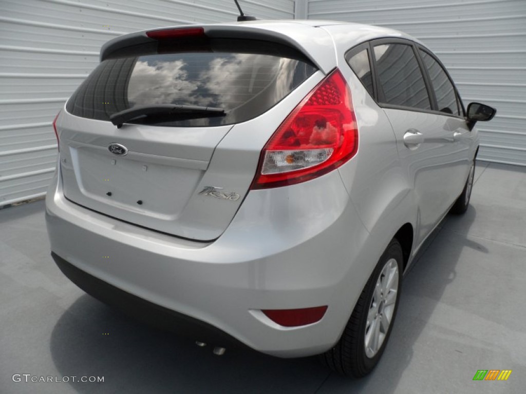 Ingot Silver 2013 Ford Fiesta SE Hatchback Exterior Photo #68864736