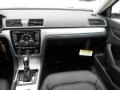 Candy White - Passat 2.5L SE Photo No. 15