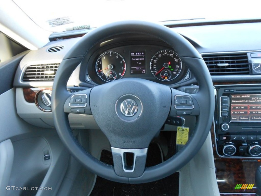 2013 Volkswagen Passat 2.5L SEL Moonrock Gray Steering Wheel Photo #68865618