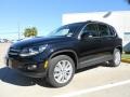 Deep Black Metallic - Tiguan SE Photo No. 3