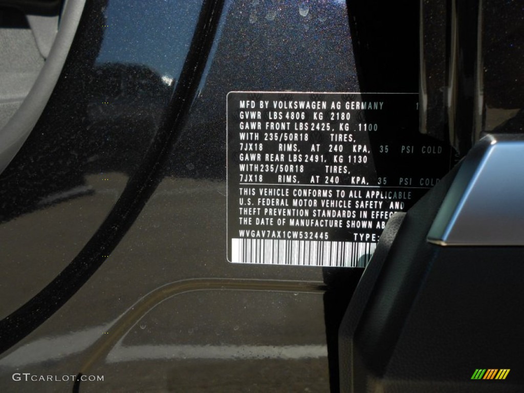 2012 Tiguan SE - Deep Black Metallic / Black photo #23