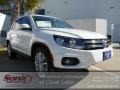 Candy White - Tiguan SE Photo No. 1