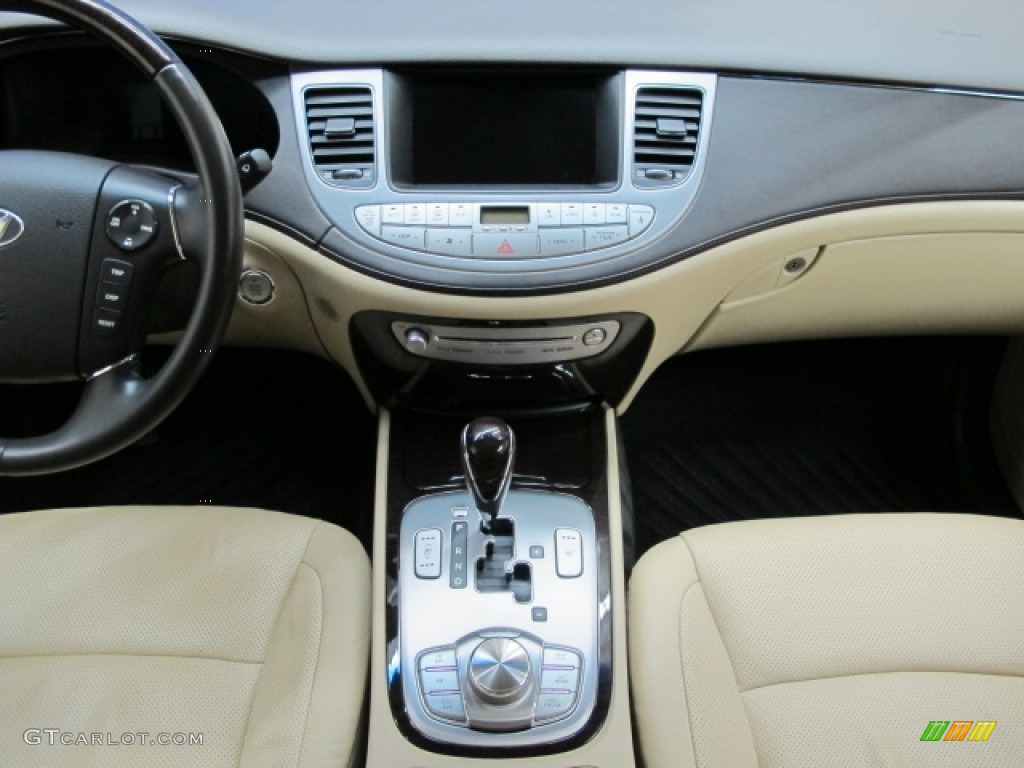 2009 Genesis 4.6 Sedan - Platinum Metallic / Beige photo #26