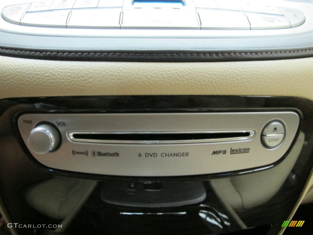 2009 Genesis 4.6 Sedan - Platinum Metallic / Beige photo #32