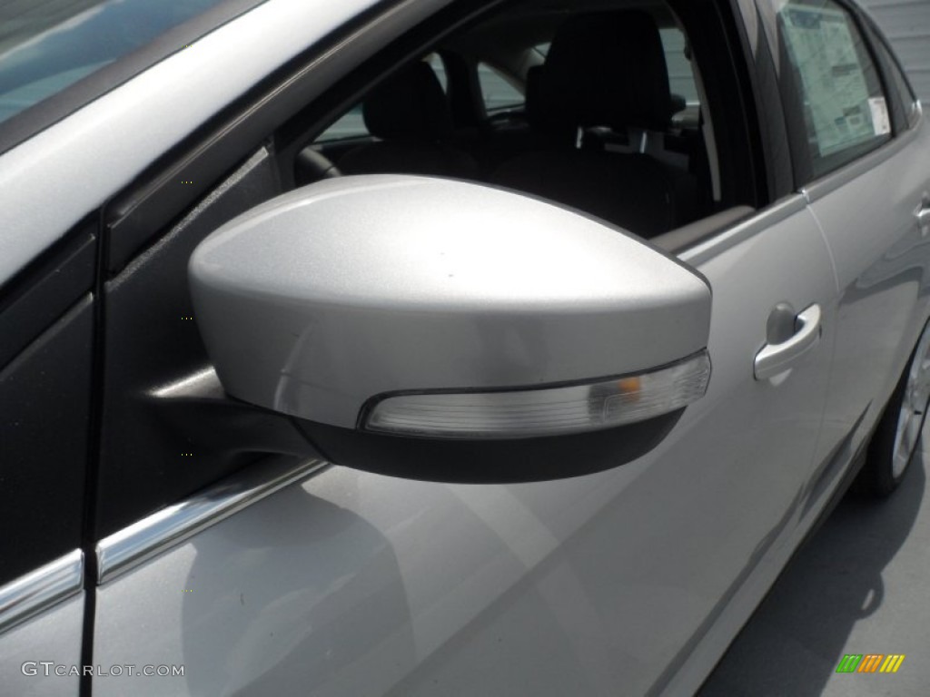 2012 Focus Titanium Sedan - Ingot Silver Metallic / Charcoal Black Leather photo #11