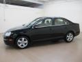 Black - Jetta SE Sedan Photo No. 5