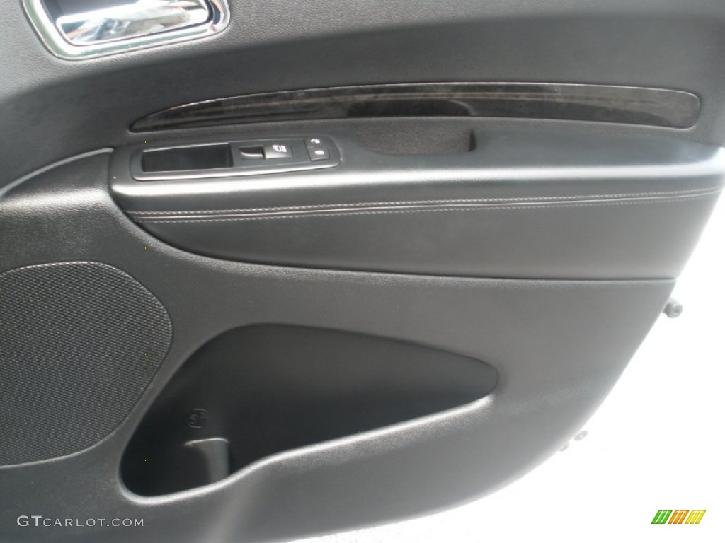 2011 Durango Crew - Bright Silver Metallic / Black photo #20